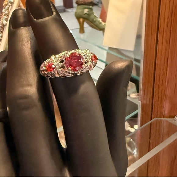 Jewelry - Elegant Silver and Red Gemstone Ring size 9 intricate design 3 stones